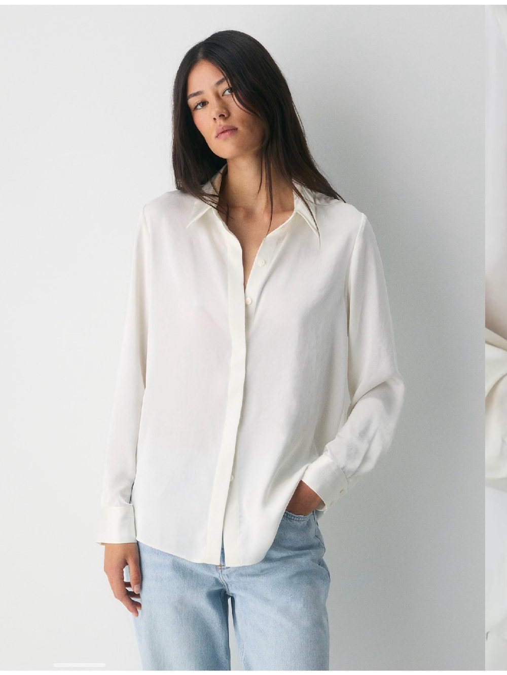 Aritzia BABATON Classic Women's Silk-Blend Button-Up Shirt in Cream